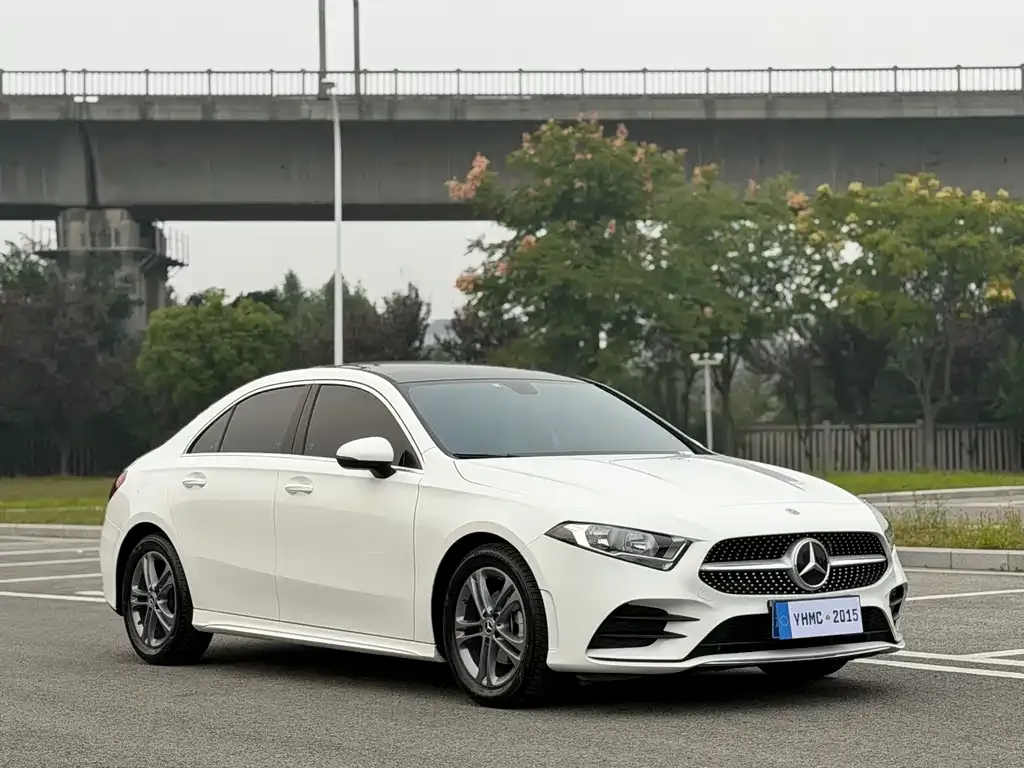Mercedes-Benz A-Class — фото 8