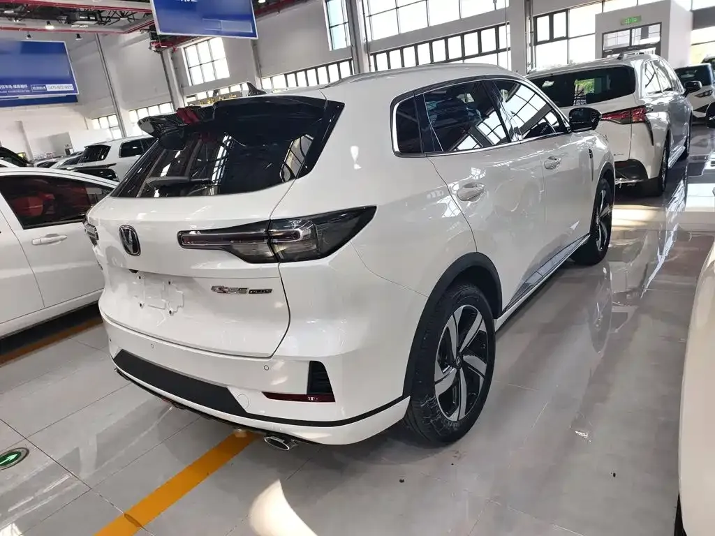 Changan CS55PLUS — фото 2