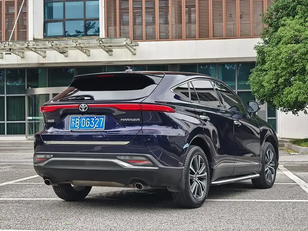 Toyota Harrier — фото 7
