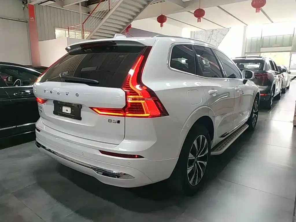 Volvo XC60 — фото 3
