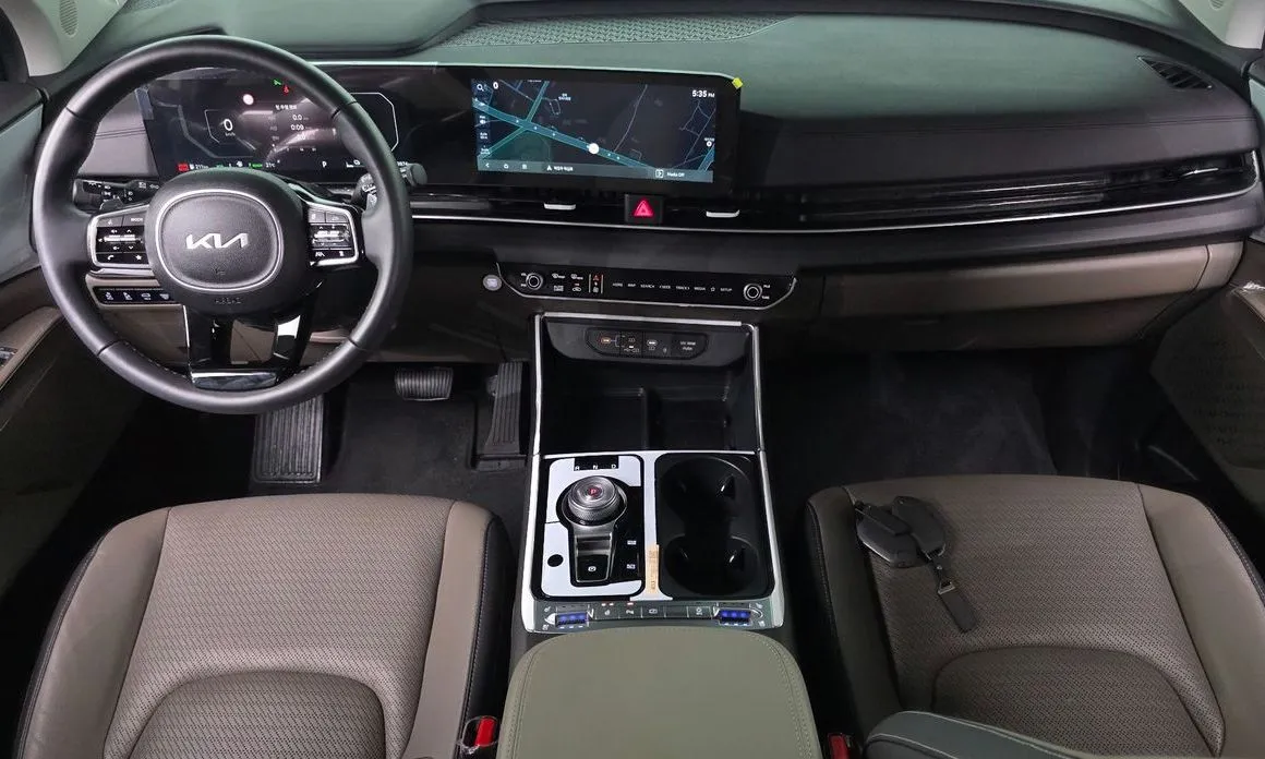 Kia Carnival — фото 10