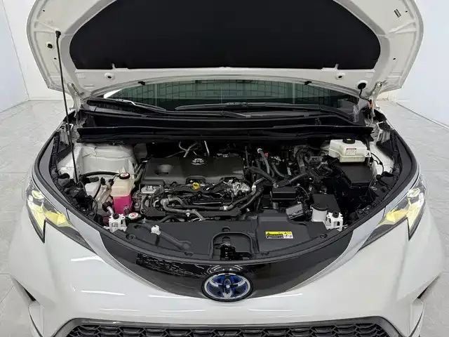 Toyota Granvia — фото 10
