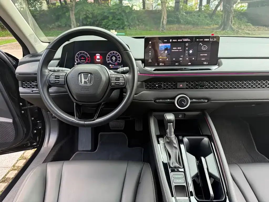 Honda Accord — фото 5
