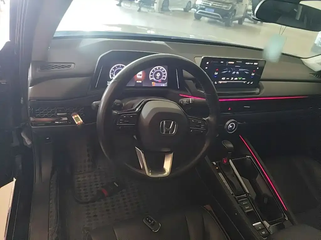 Honda Accord — фото 6