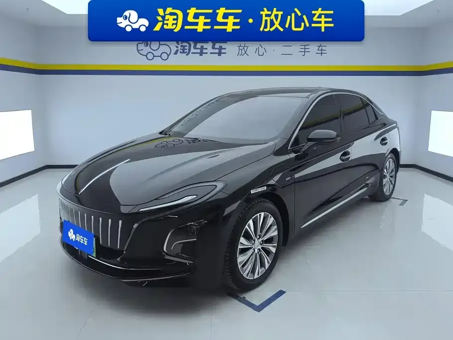 Hongqi E-QM5 — фото 1