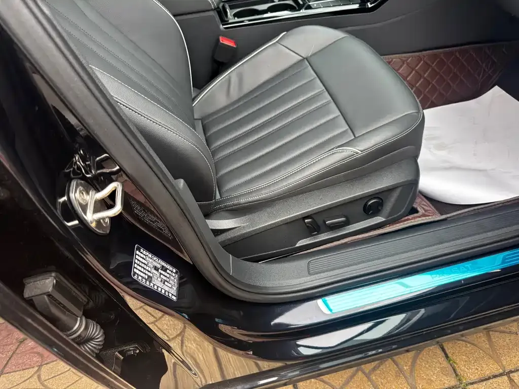 Volkswagen Passat — фото 5