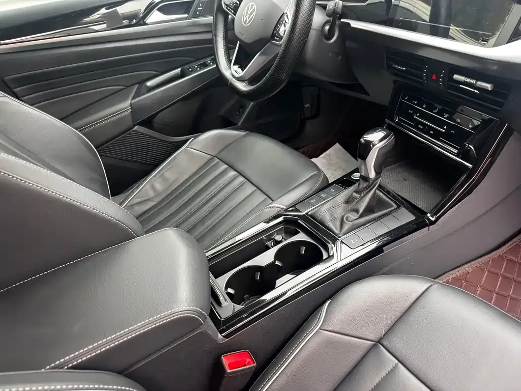 Volkswagen Passat — фото 10