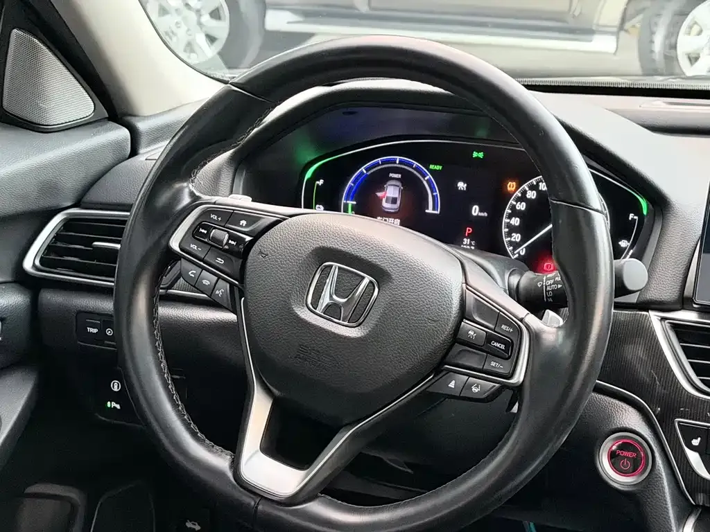 Honda Accord — фото 10