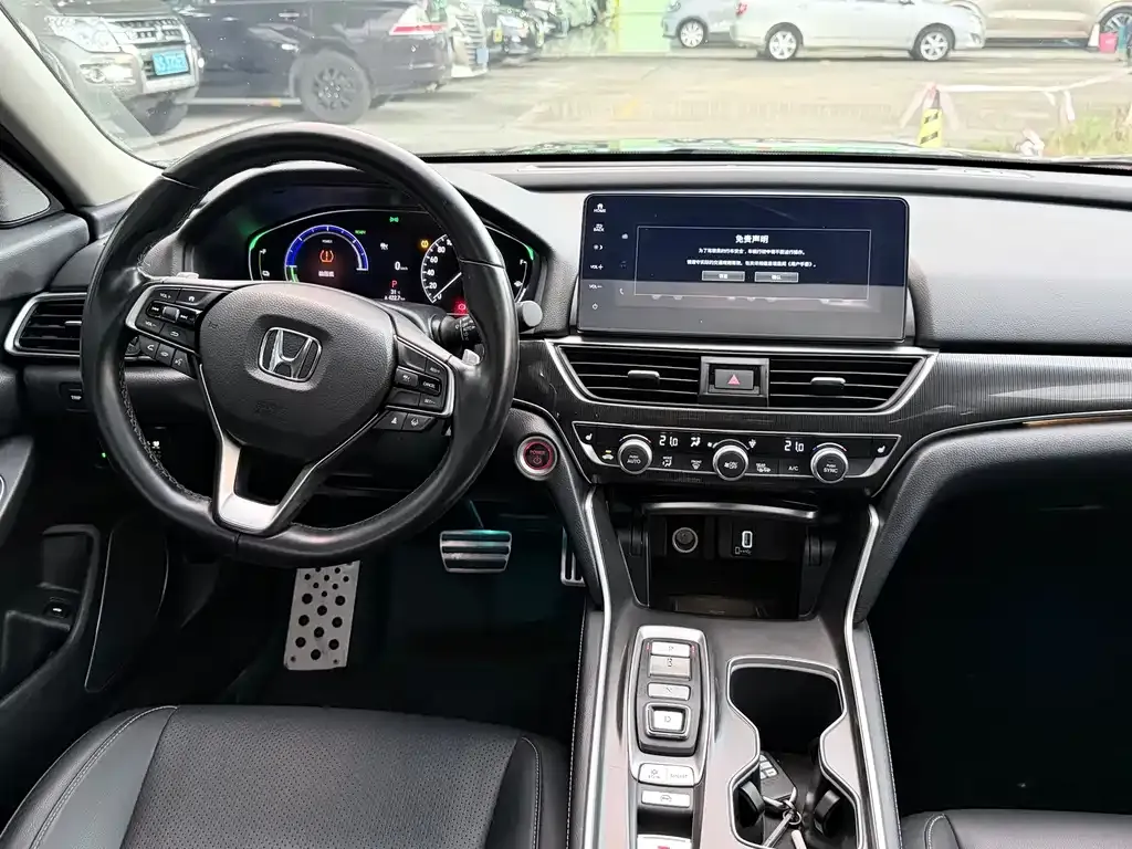 Honda Accord — фото 3