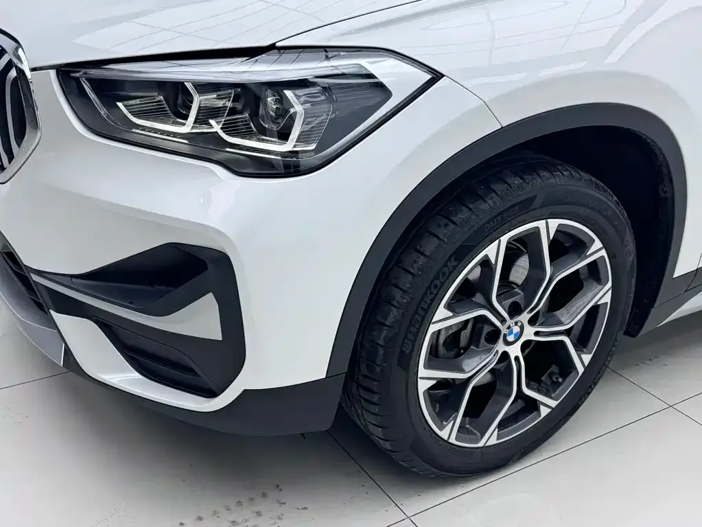 BMW X1 — фото 3