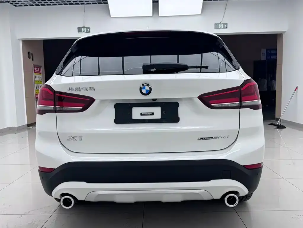 BMW X1 — фото 4