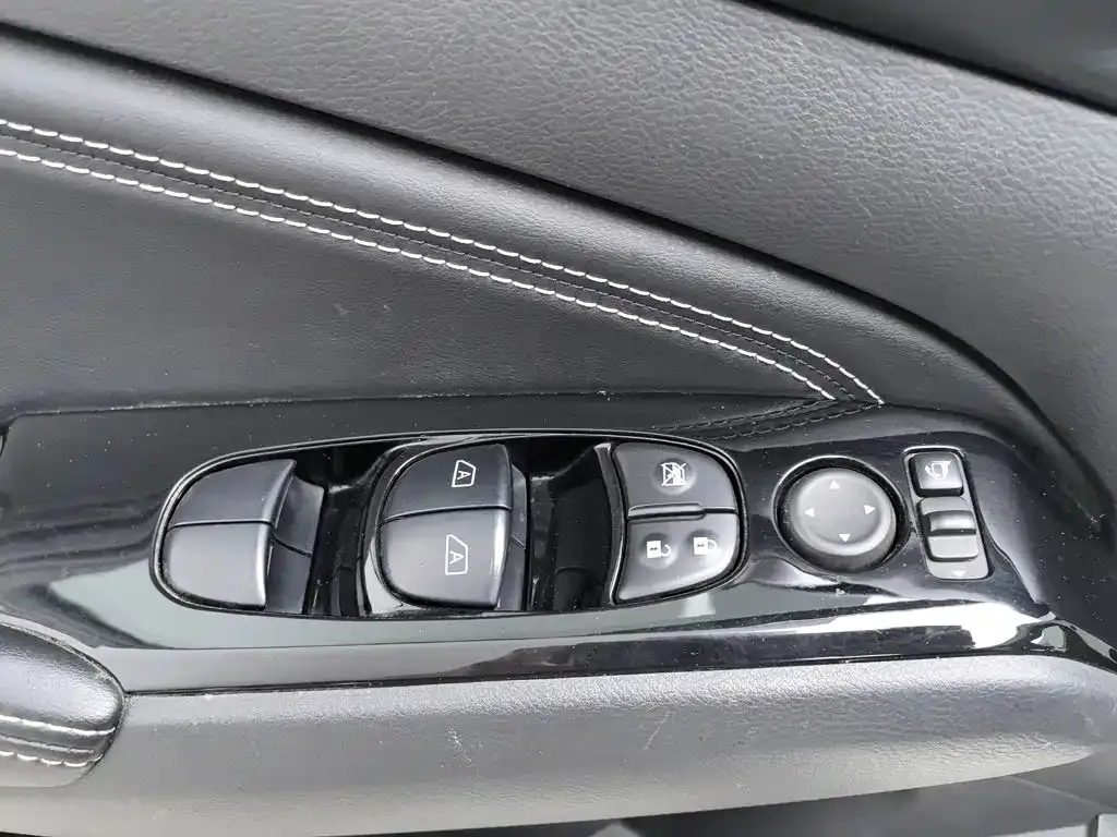 Nissan Teana — фото 10