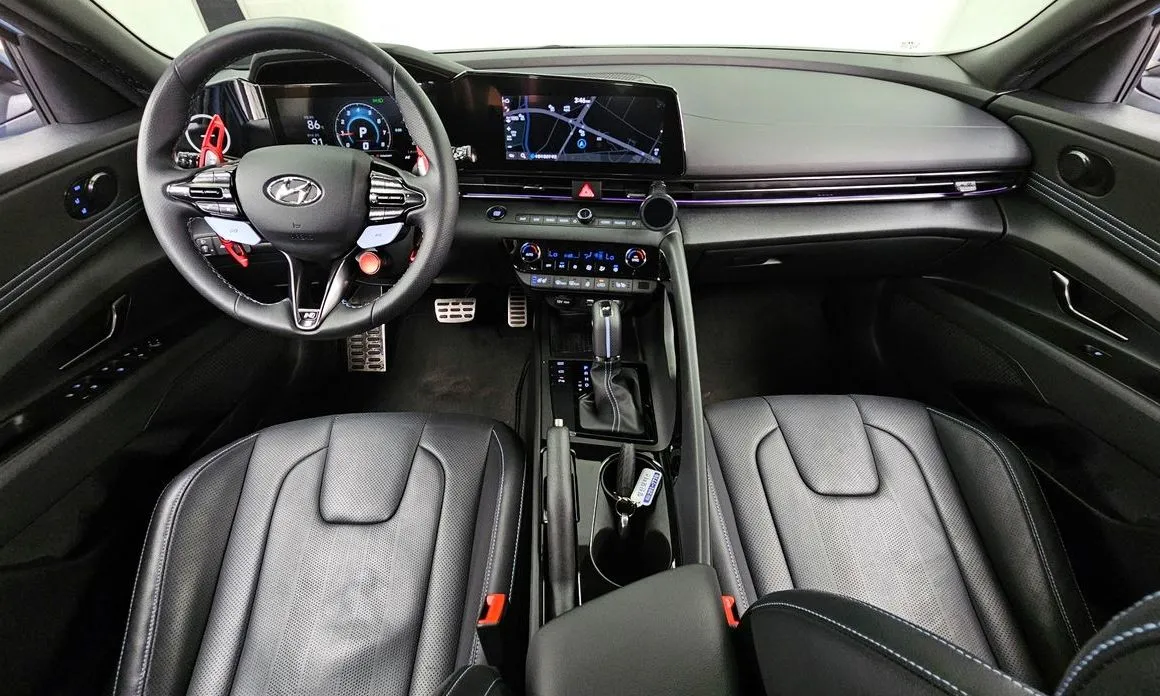 Hyundai AVANTE — фото 6