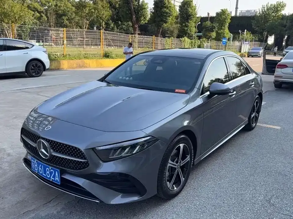Mercedes-Benz A-Class — фото 1
