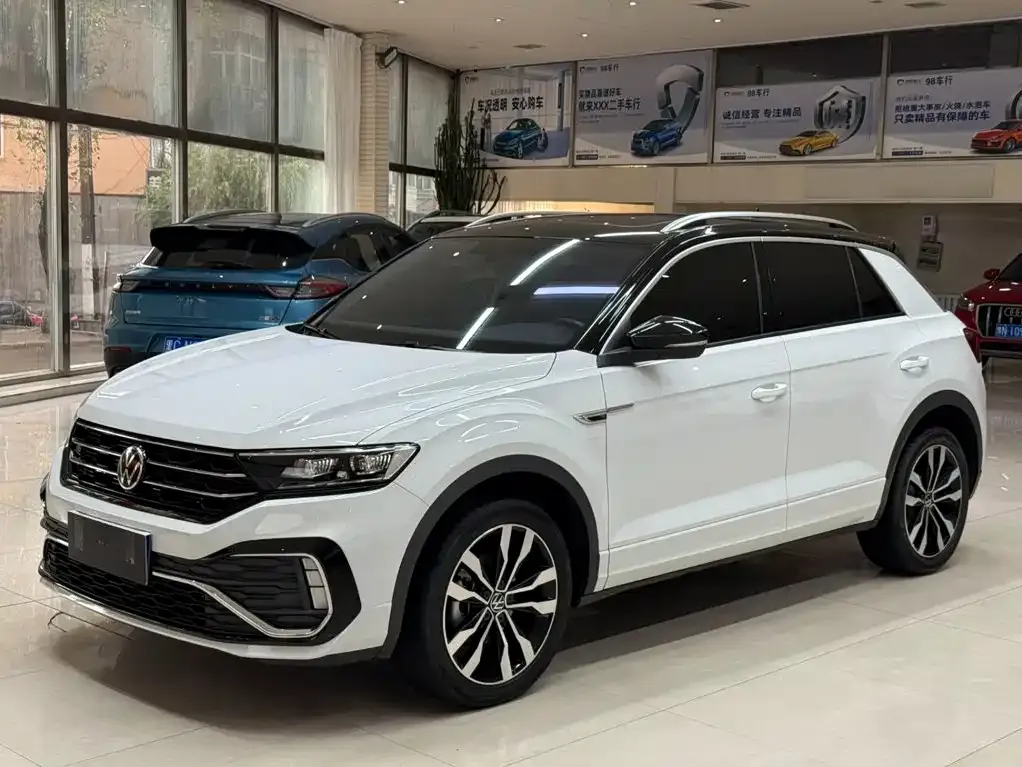 Volkswagen T-Roc — фото 1