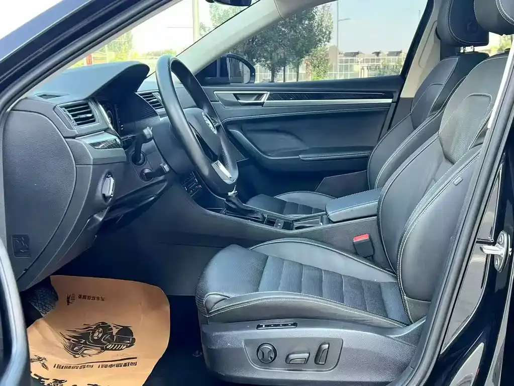 Skoda Superb — фото 6