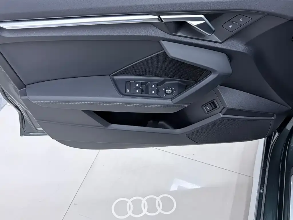 Audi A3 — фото 3