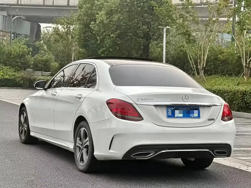 Mercedes-Benz C-Class — фото 10