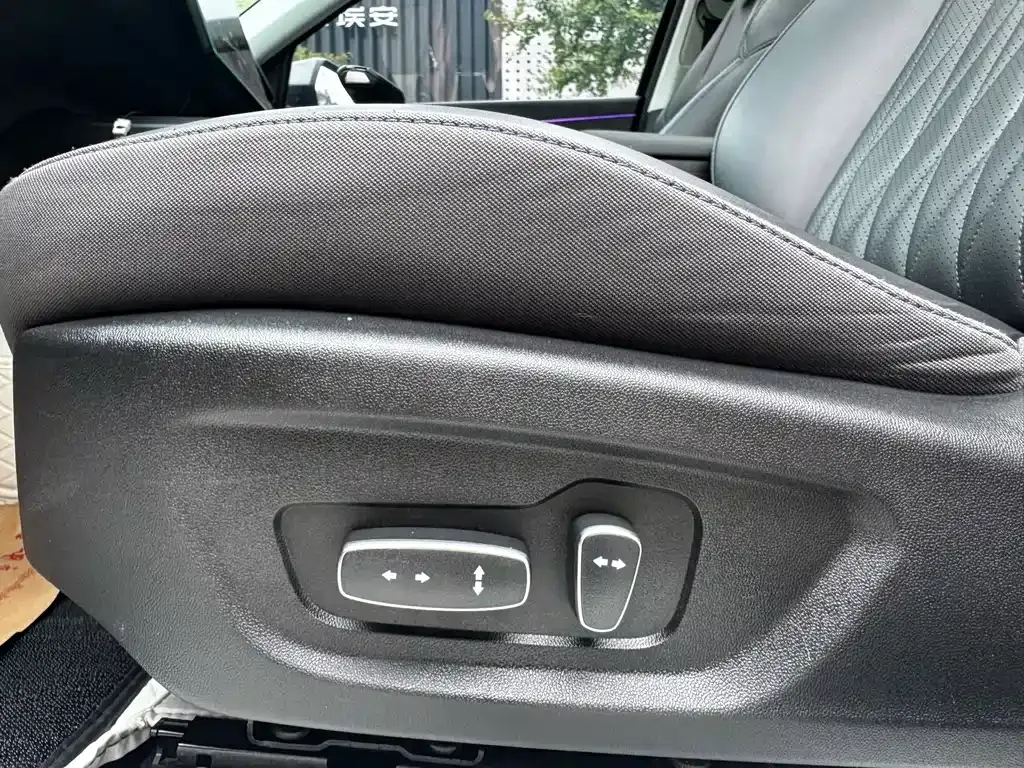Changan Eado — фото 10