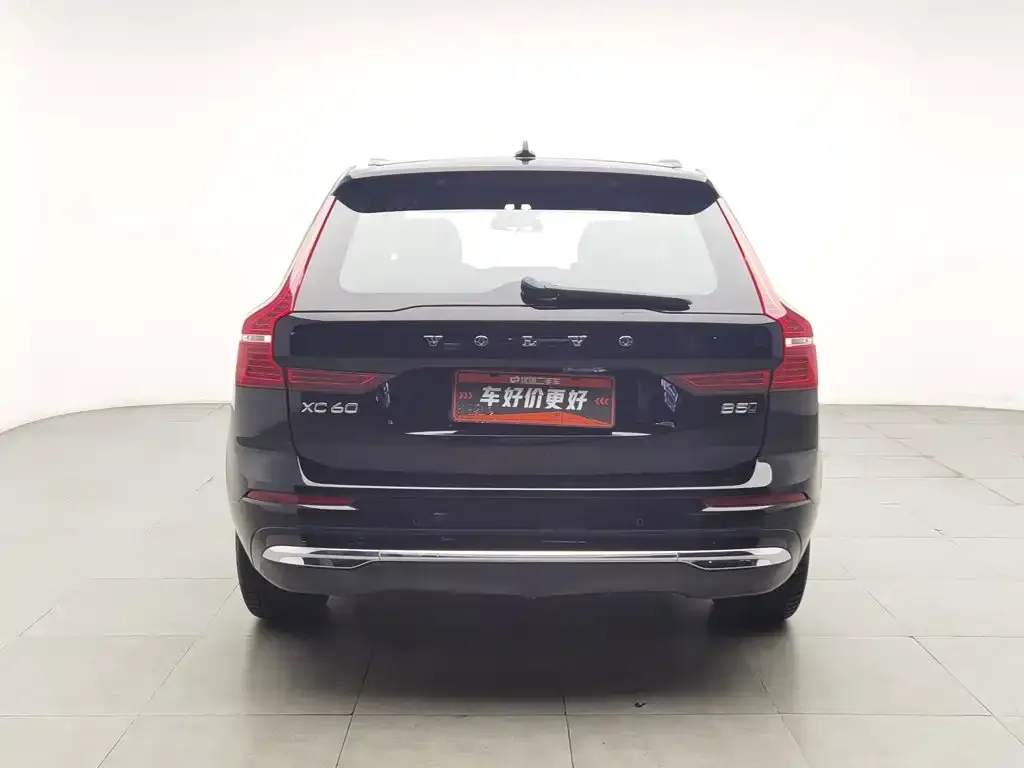 Volvo XC60 — фото 2