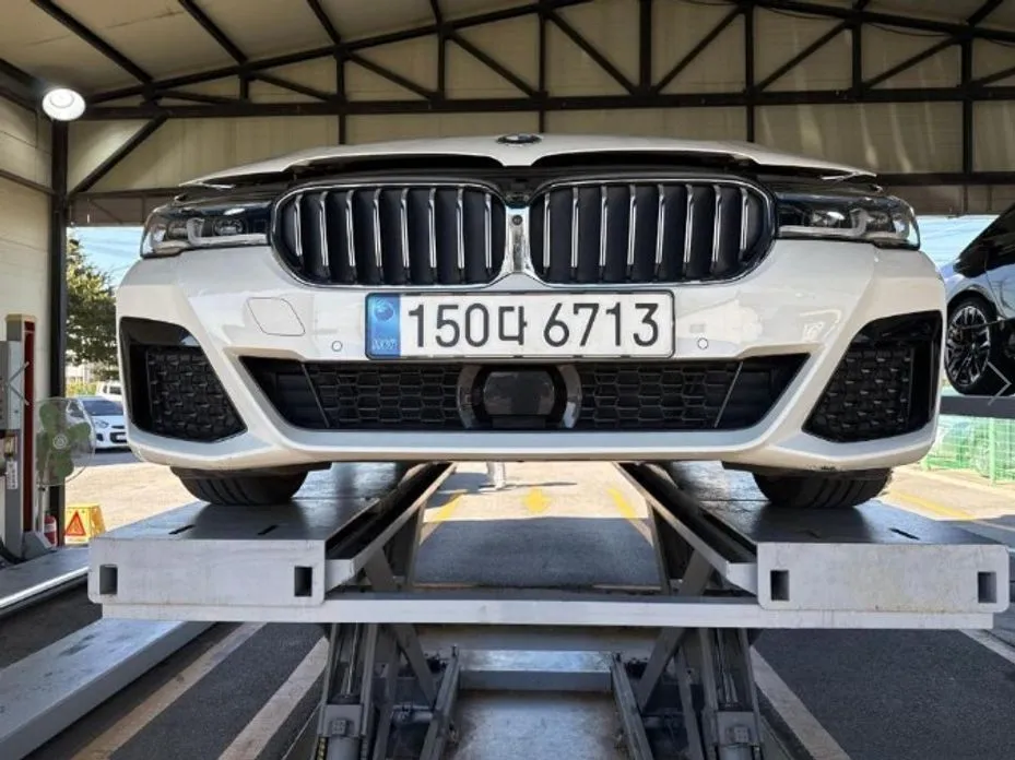 BMW 5-Series — фото 1