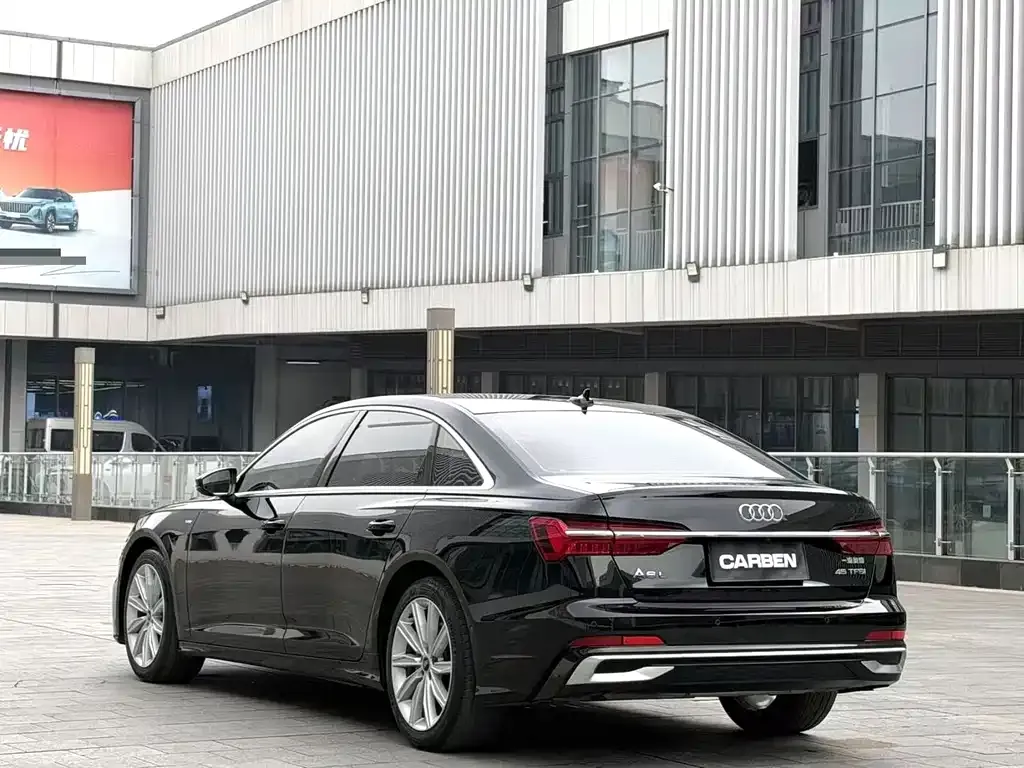Audi A6L — фото 9