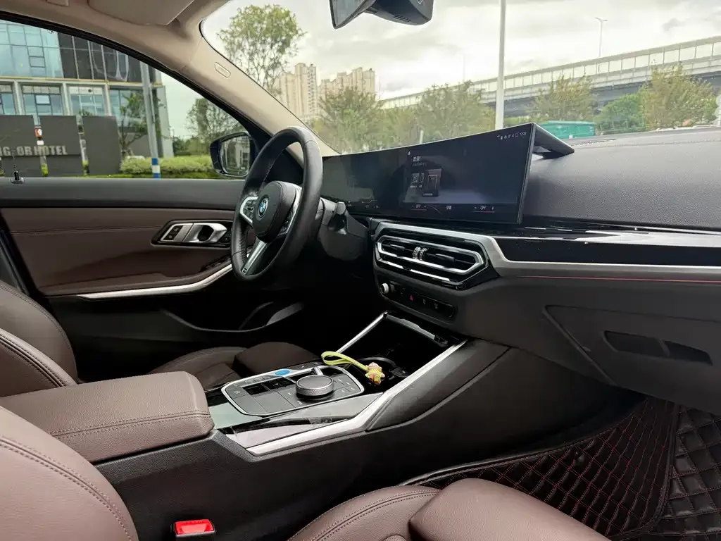 BMW i3 — фото 3