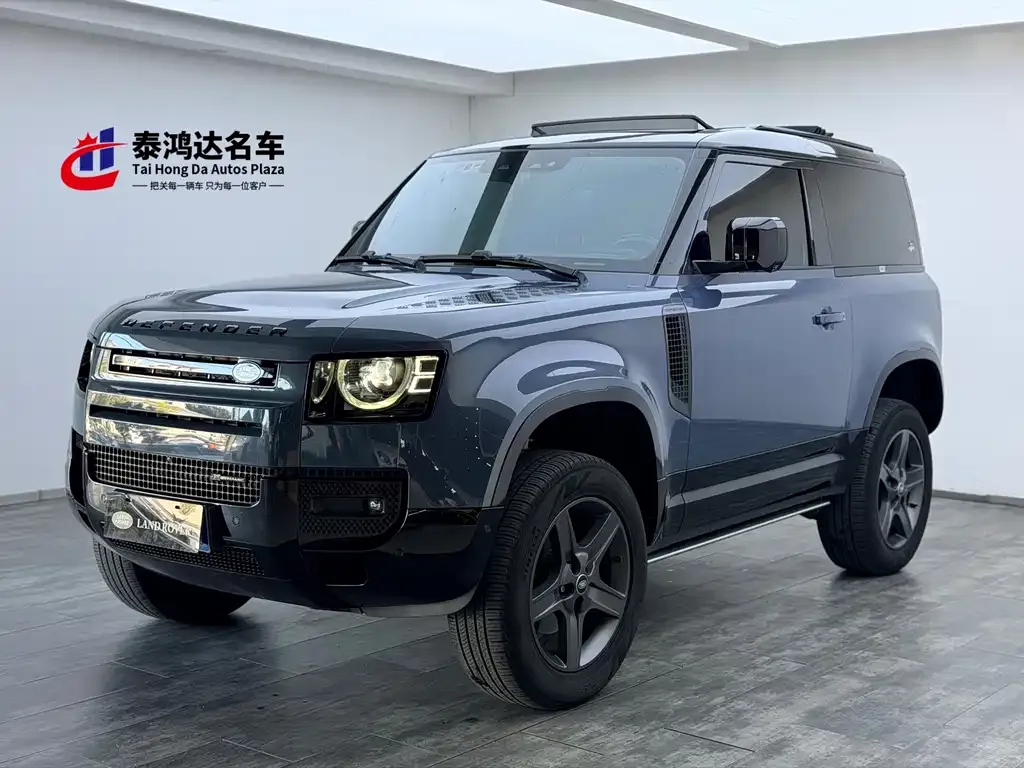 Land Rover Defender — фото 1