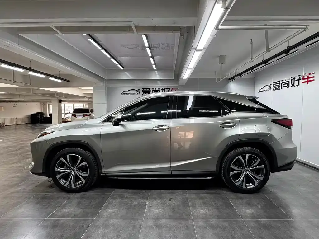 Lexus RX — фото 5