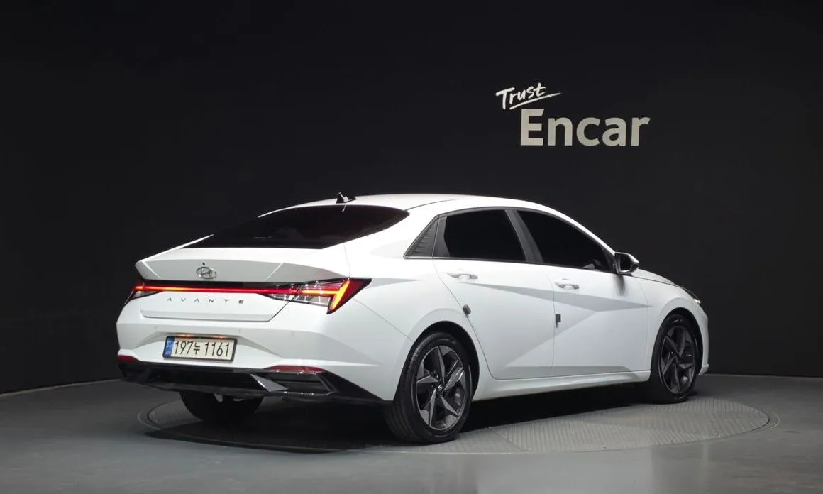 Hyundai AVANTE — фото 2