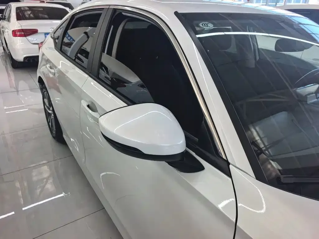 Honda Civic — фото 5