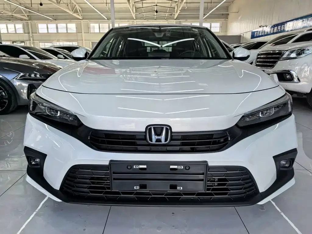 Honda Civic — фото 1
