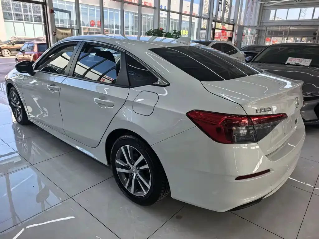 Honda Civic — фото 2