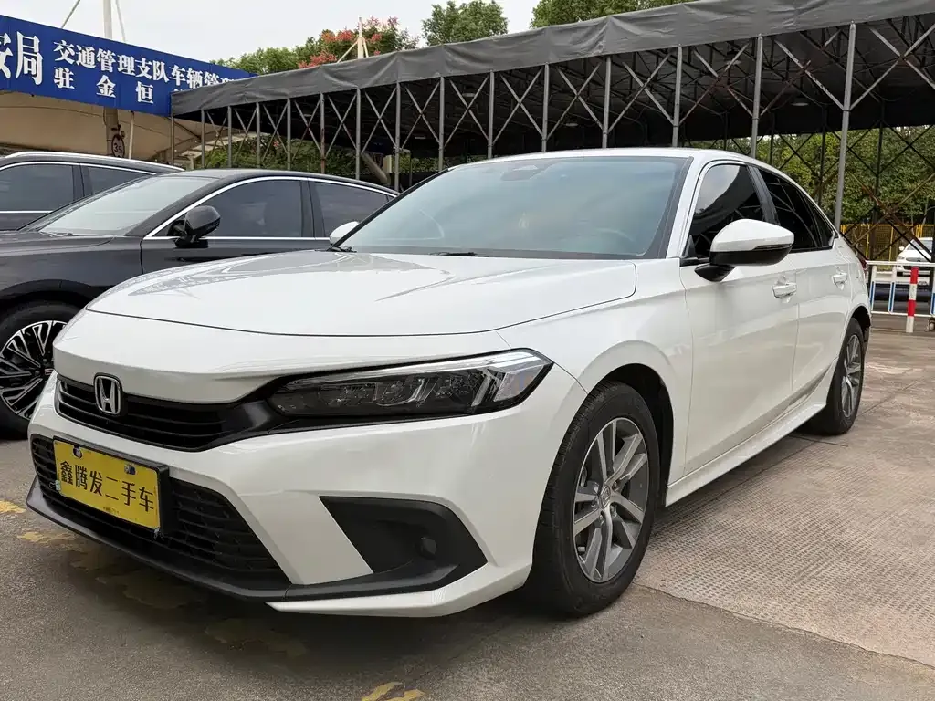 Honda Civic — фото 1