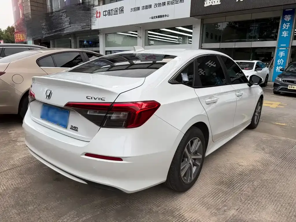 Honda Civic — фото 9