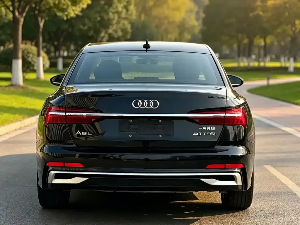 Audi A6L — фото 9