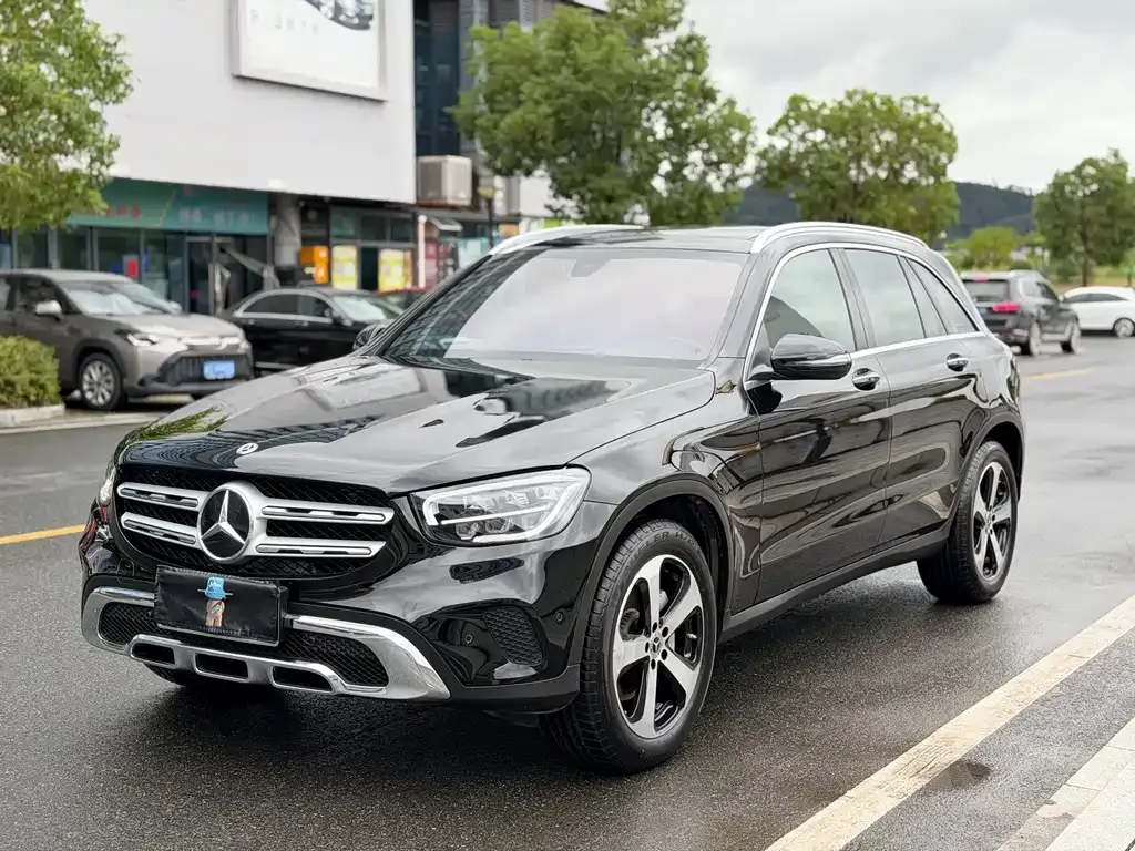 Mercedes-Benz GLC — фото 1