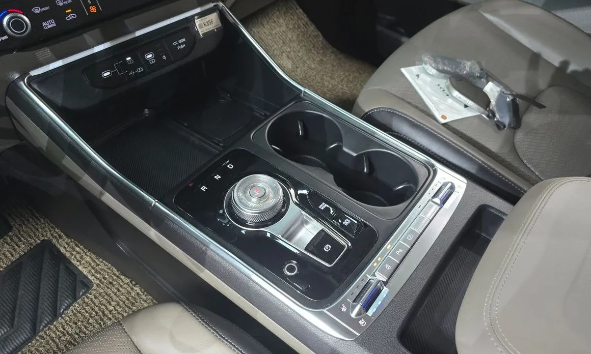 Kia Carnival — фото 10