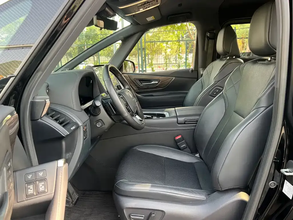 Toyota Vellfire — фото 4