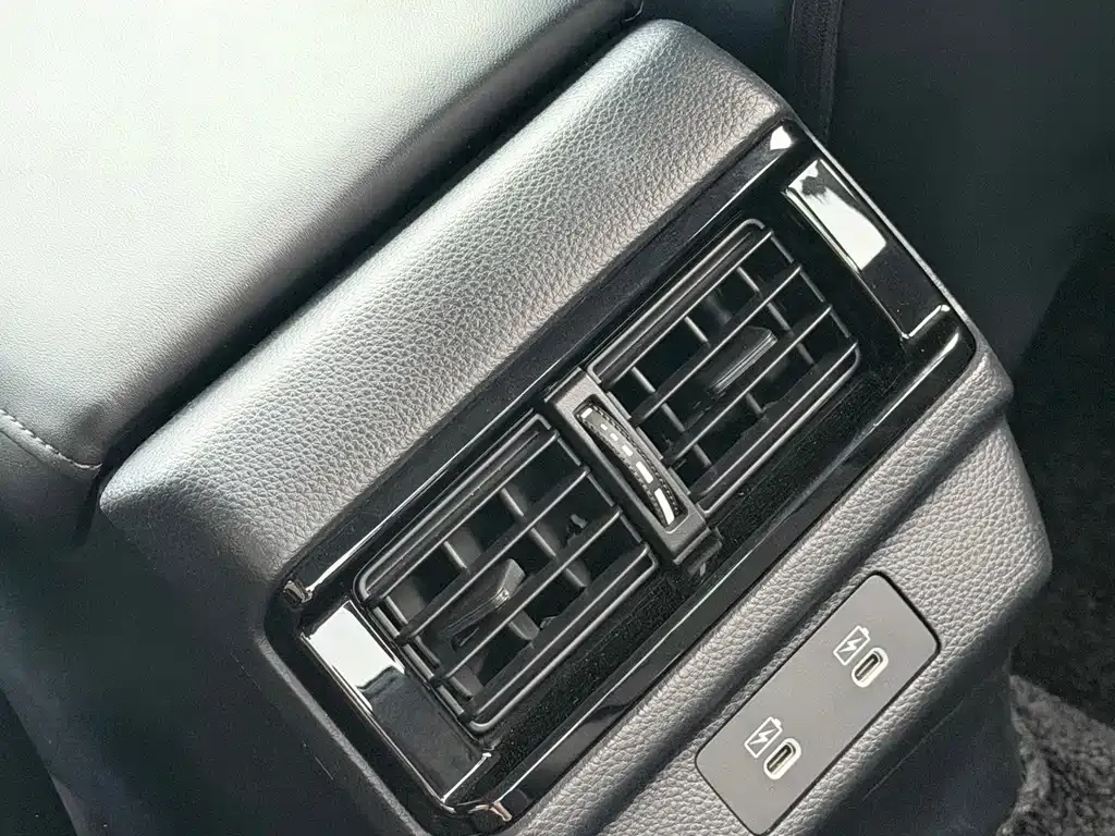 Honda Accord — фото 10