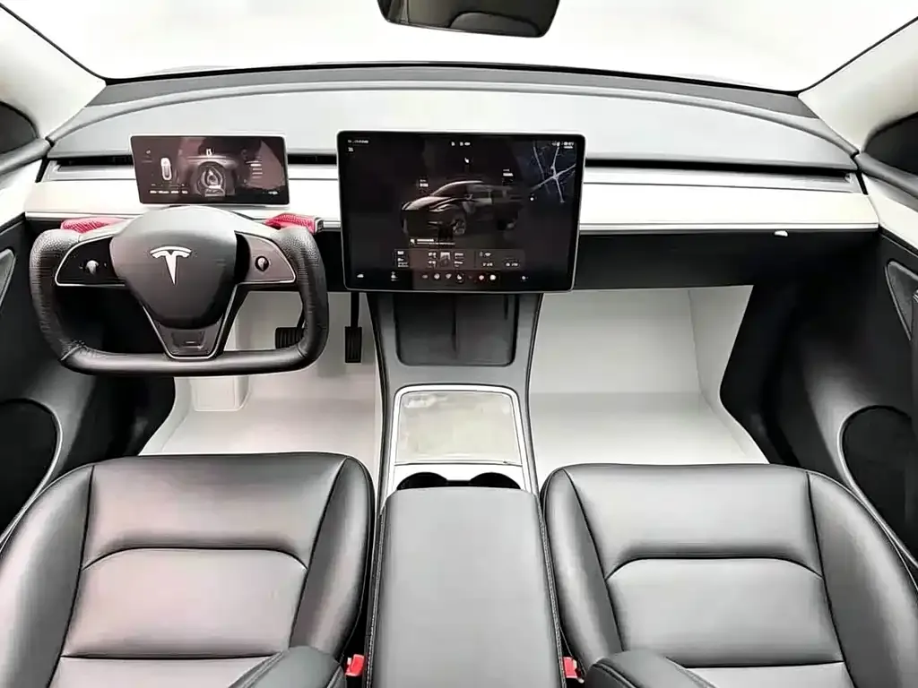 Tesla Model Y — фото 5