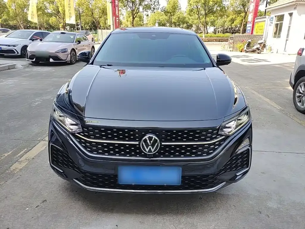 Volkswagen Passat — фото 5