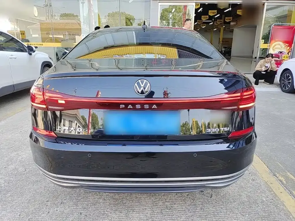 Volkswagen Passat — фото 3