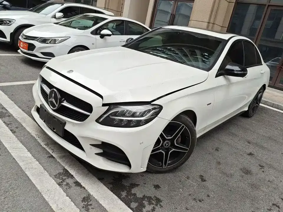 Mercedes-Benz C-Class — фото 1