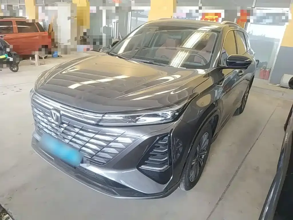 Changan CS75 PLUS — фото 1