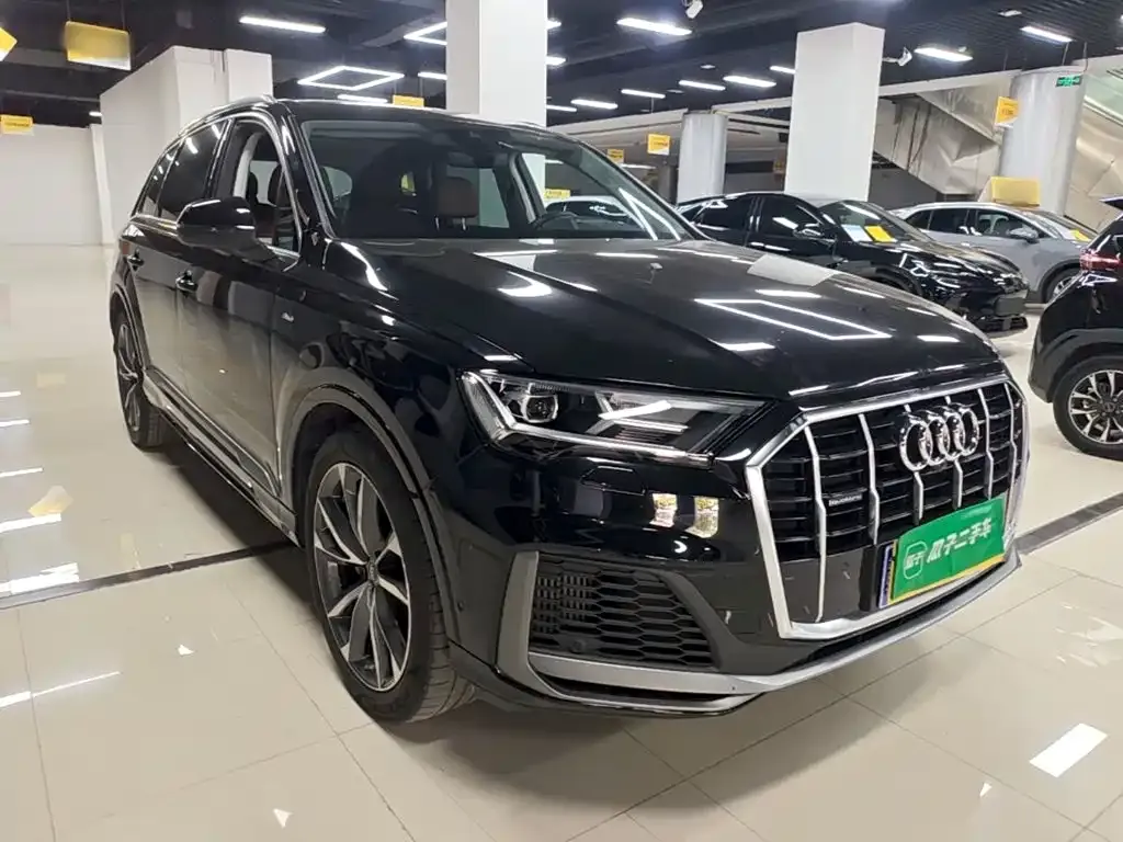 Audi Q7 — фото 3
