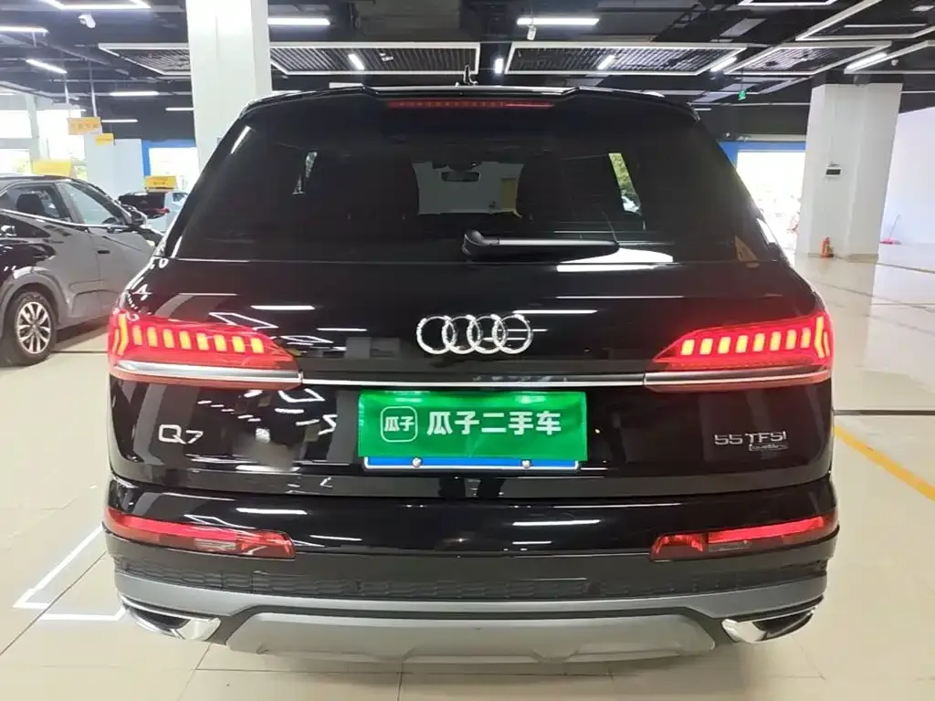 Audi Q7 — фото 5