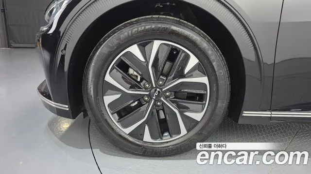 Kia EV6 — фото 6