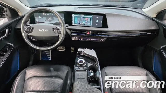Kia EV6 — фото 8