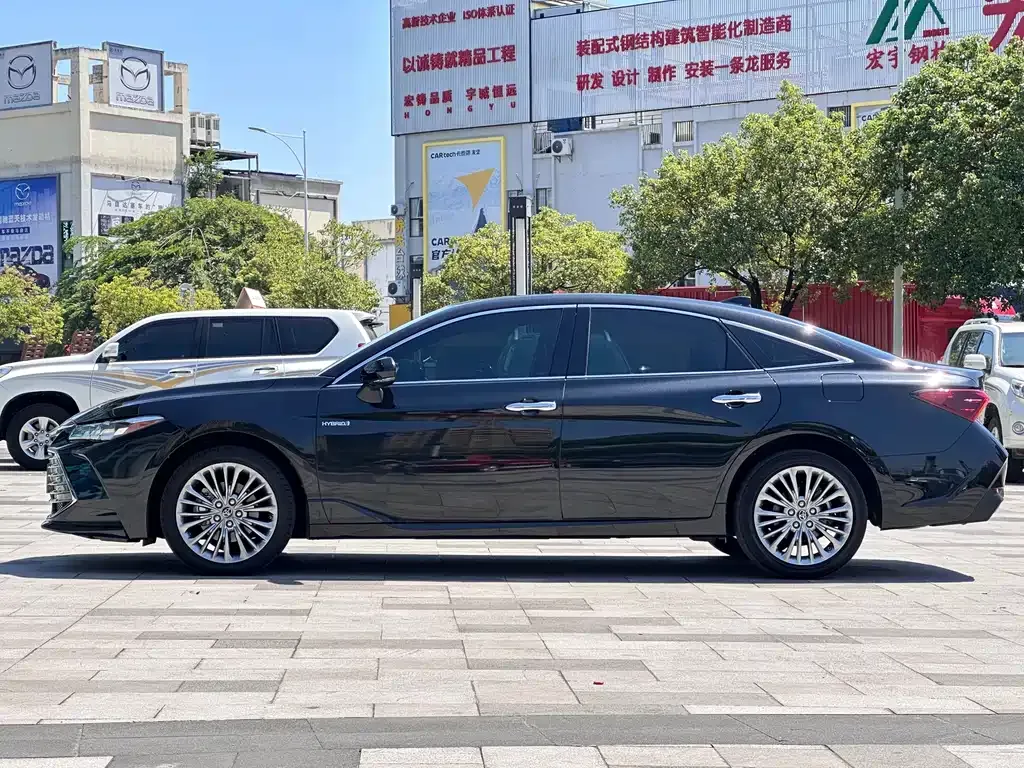 Toyota Avalon — фото 9